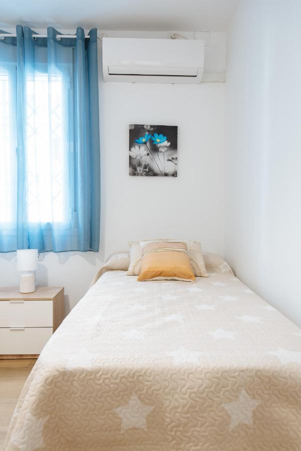 El Apartamento Del Reloj De Sol Seville Exterior photo