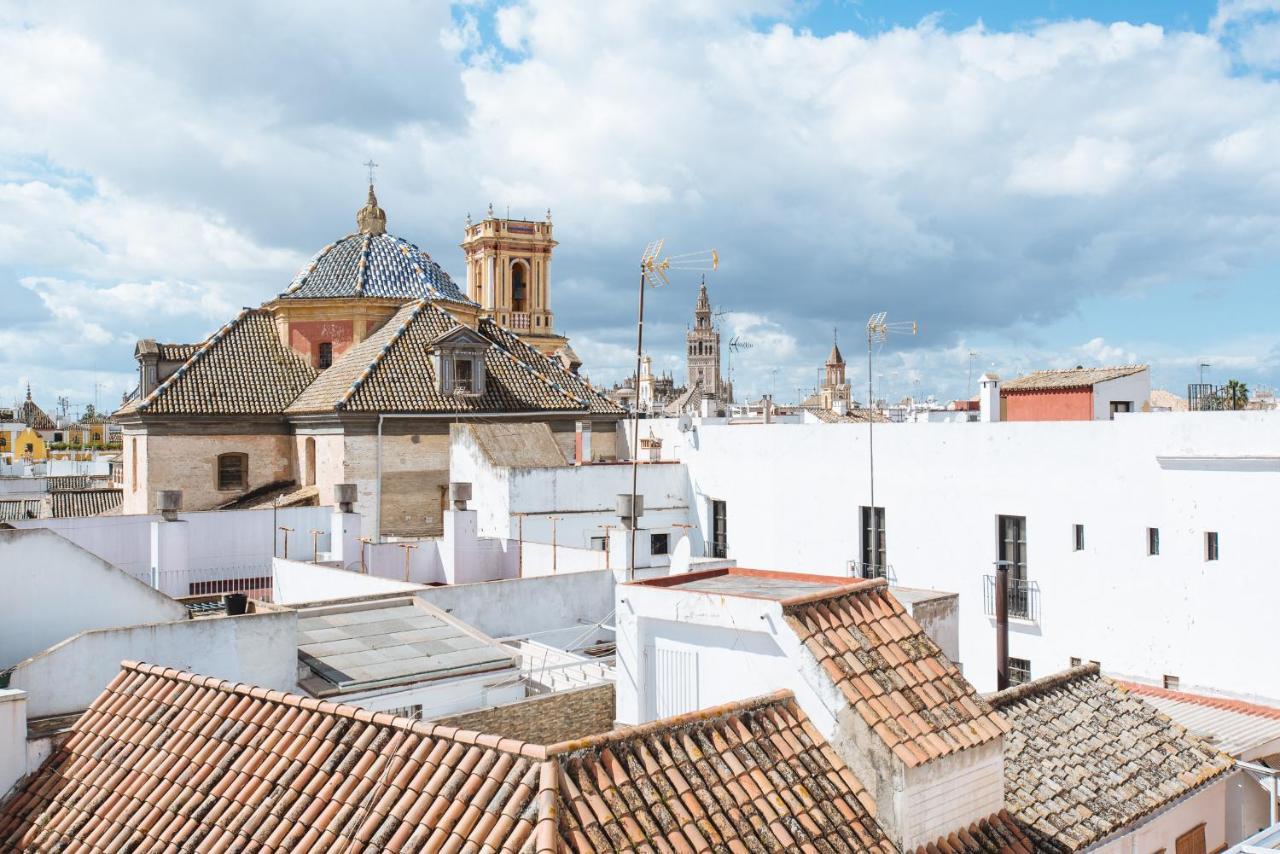 El Apartamento Del Reloj De Sol Seville Exterior photo