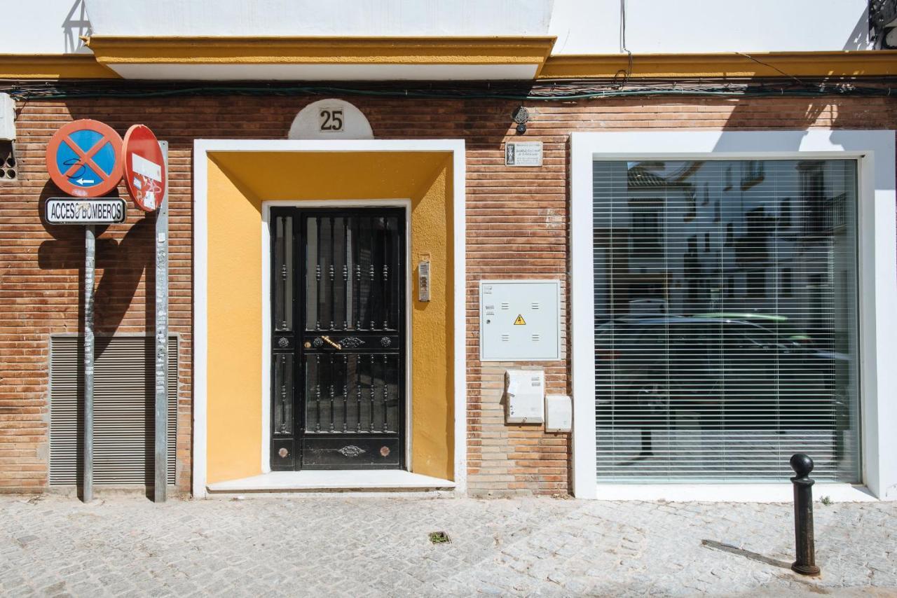 El Apartamento Del Reloj De Sol Seville Exterior photo